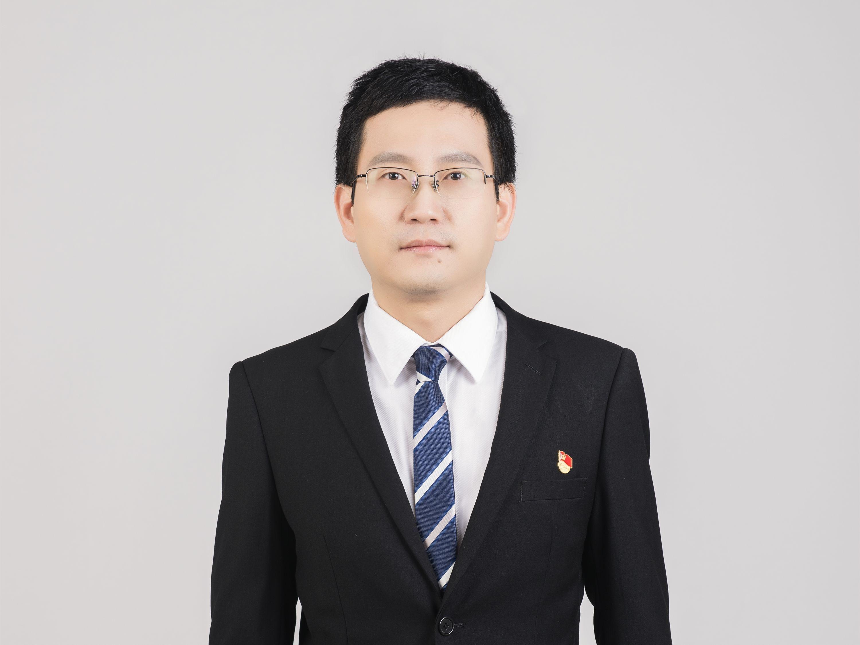 皓字取名的寓意男孩_皓圣种植体多少钱一颗牙_皓然