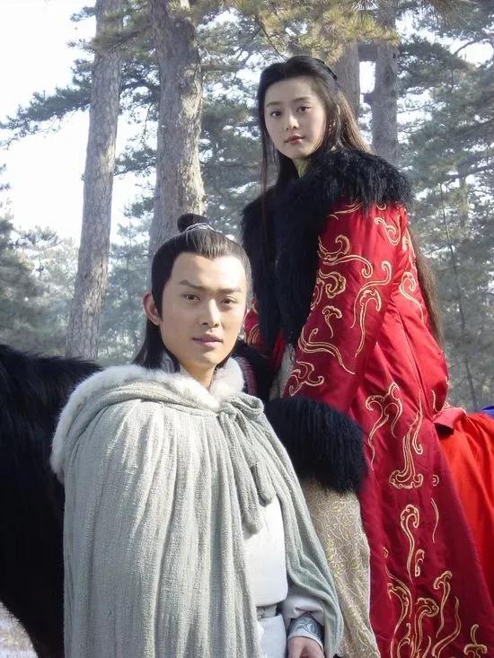 狮鼻和悬胆鼻的图片_狮鼻的男人面相图片_狮鼻
