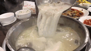 狗带锁羊带火_锁狗咬羊是什么意思_狗和羊锁一起了