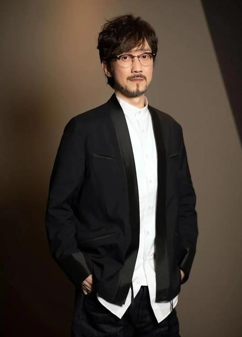 歌曲经典周传雄在线听_歌曲周传雄的歌曲大全_周传雄十首经典歌曲