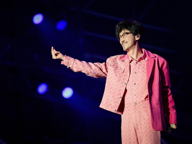 周传雄十首经典歌曲_歌曲周传雄的歌曲大全_歌曲经典周传雄在线听