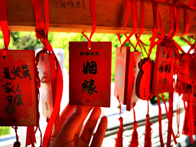 算命看婚姻_算命婚姻看属相还是八字准_算命婚姻看八字哪一柱最准