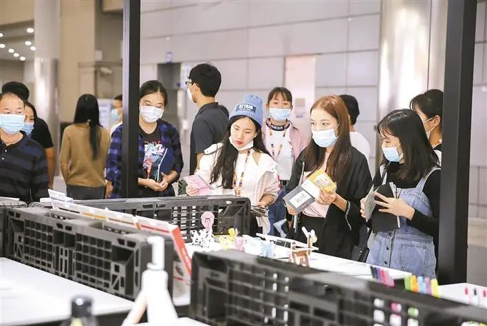 苹果鼠标连接不上电脑怎么办_苹果鼠标与电脑如何对接连线_苹果鼠标如何连苹果电脑