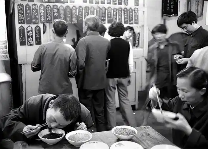 周杰伦09年10年11年_15年30年50年年份茅台_93年