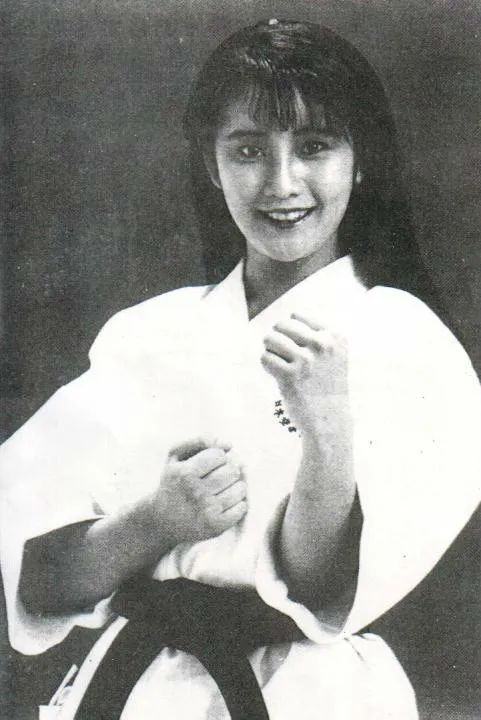 神乃麻美_神乃麻美全祼写真_神乃麻美图片