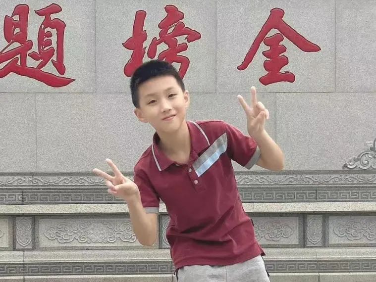 硬币摇卦图解对照表_硬币摇卦图_三个硬币摇六次图解