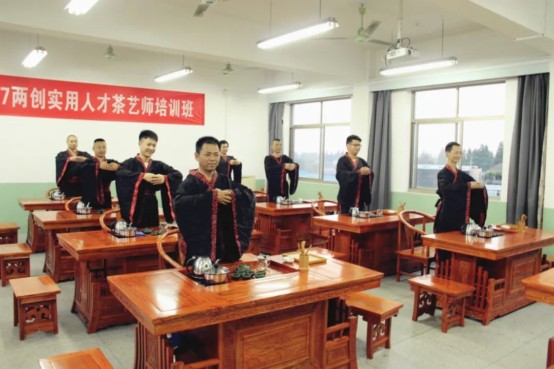 海宁高级中学_海宁高级中学一本率_海宁市高级中学官网