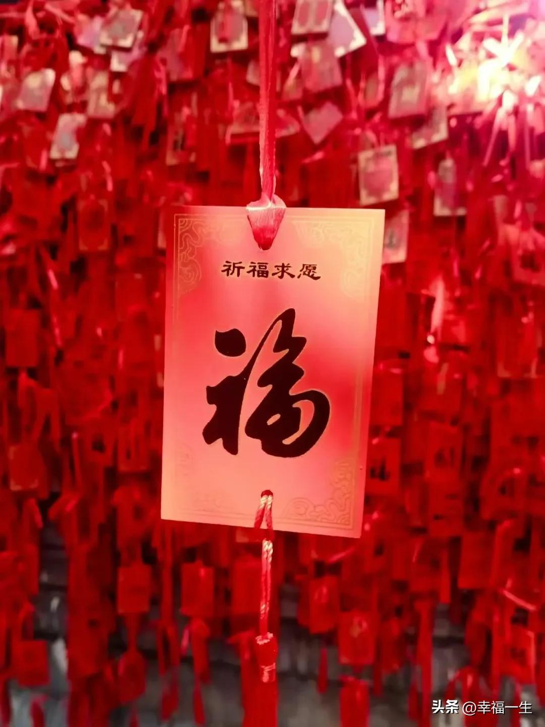 2001年属蛇的是什么命_金钱与人生意义探讨_属蛇人命运与金钱关系