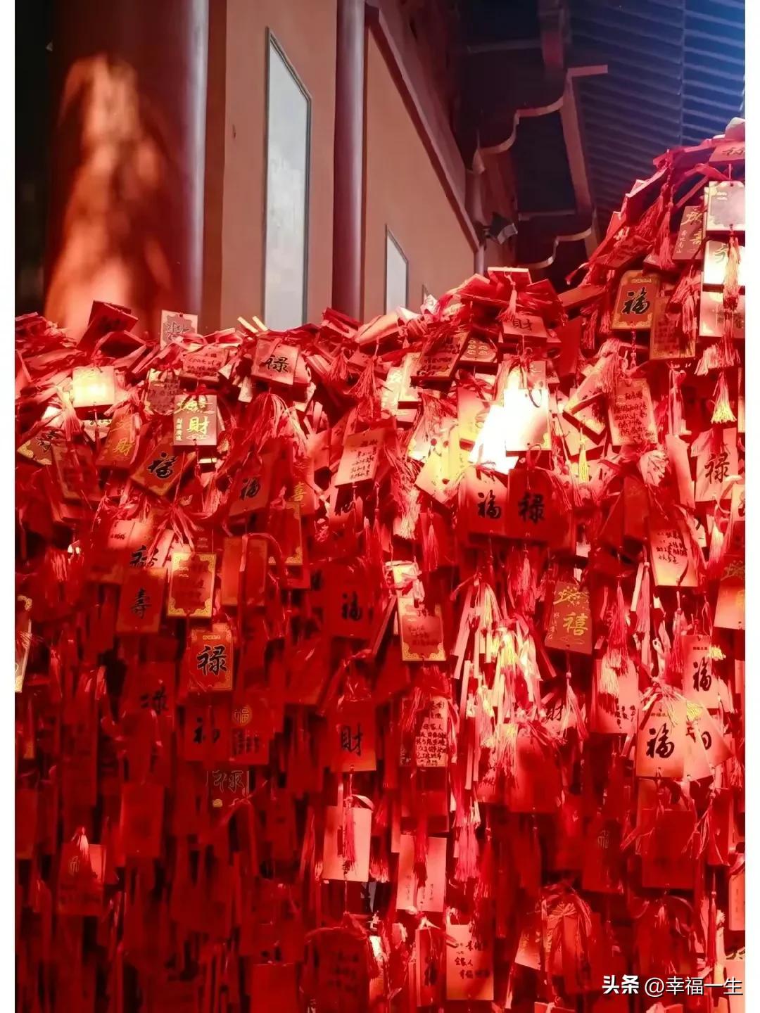 属蛇人命运与金钱关系_2001年属蛇的是什么命_金钱与人生意义探讨